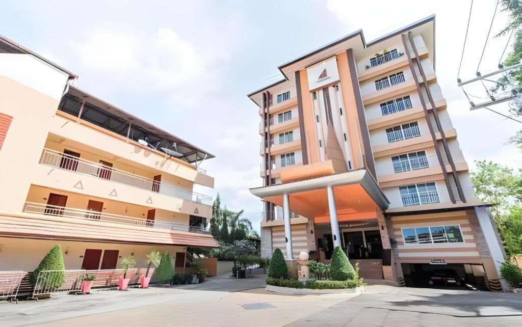 Siam Platinum Pattaya Hotel Kültér fotó
