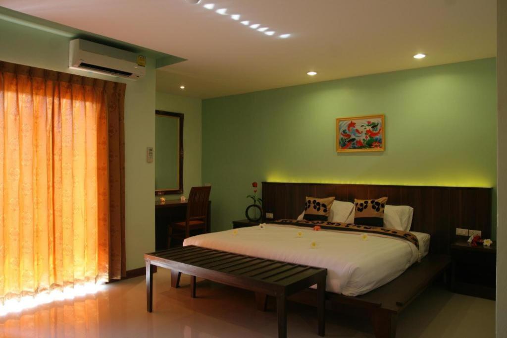Siam Platinum Pattaya Hotel Kültér fotó
